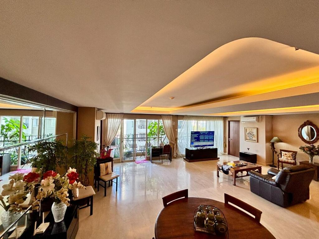 The Permata Hijau Residence, Jakarta