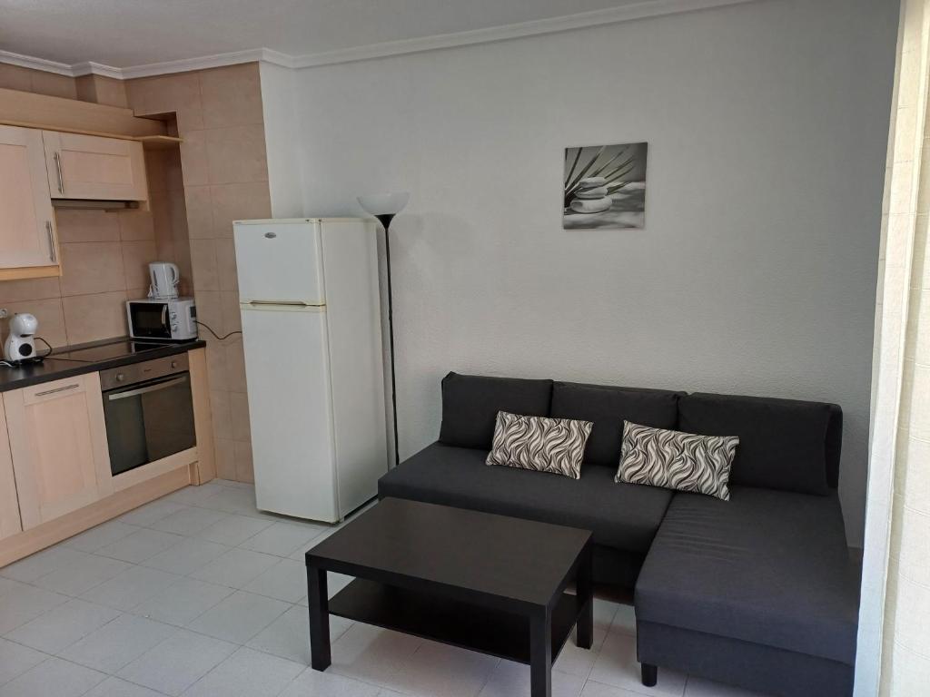 2-bedroom apartment - close to beaches and center - 5