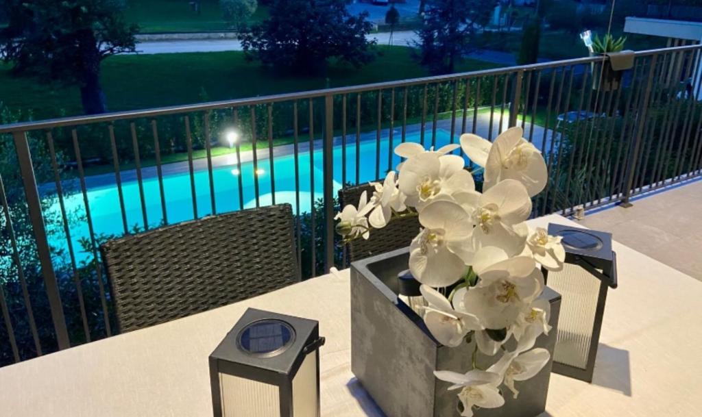 Relax Luxury Sirmio - Elegante Trilocale con Piscina a Sirmione - 2