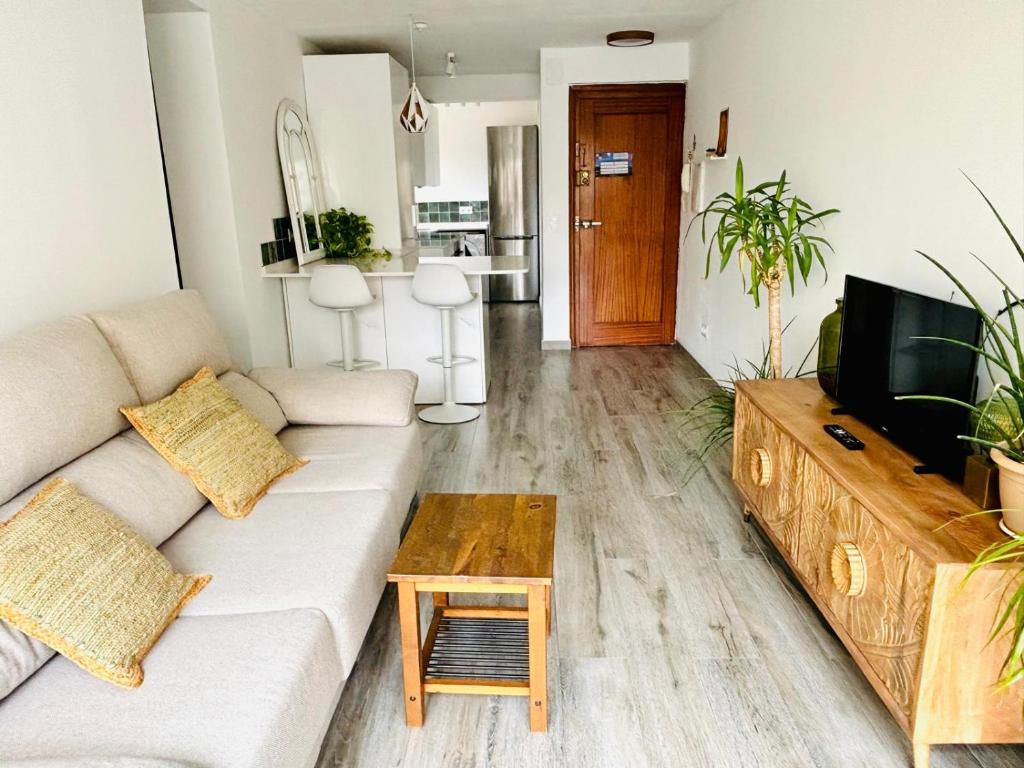 Casa Gracia Stylish apartment close to the beach BY NAMASTE ELITE, Malaga