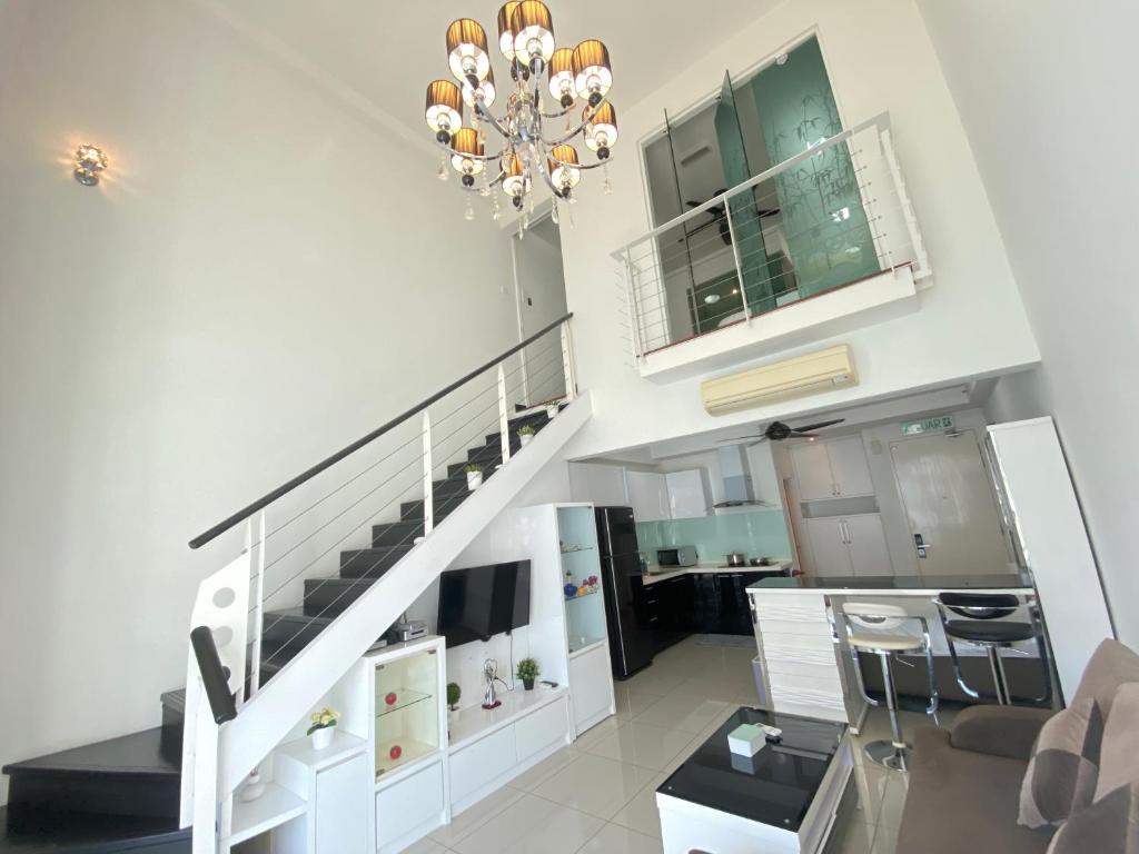 Duplex 775sq ft near Mid Valley, Kuala Lumpur