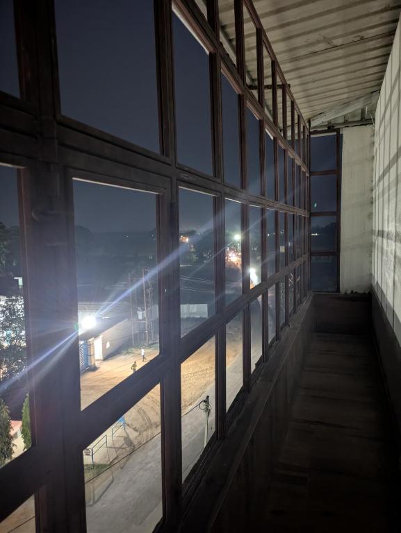 Hotel Bosquet의 정원 뷰를 가진 객실 이미지입니다.