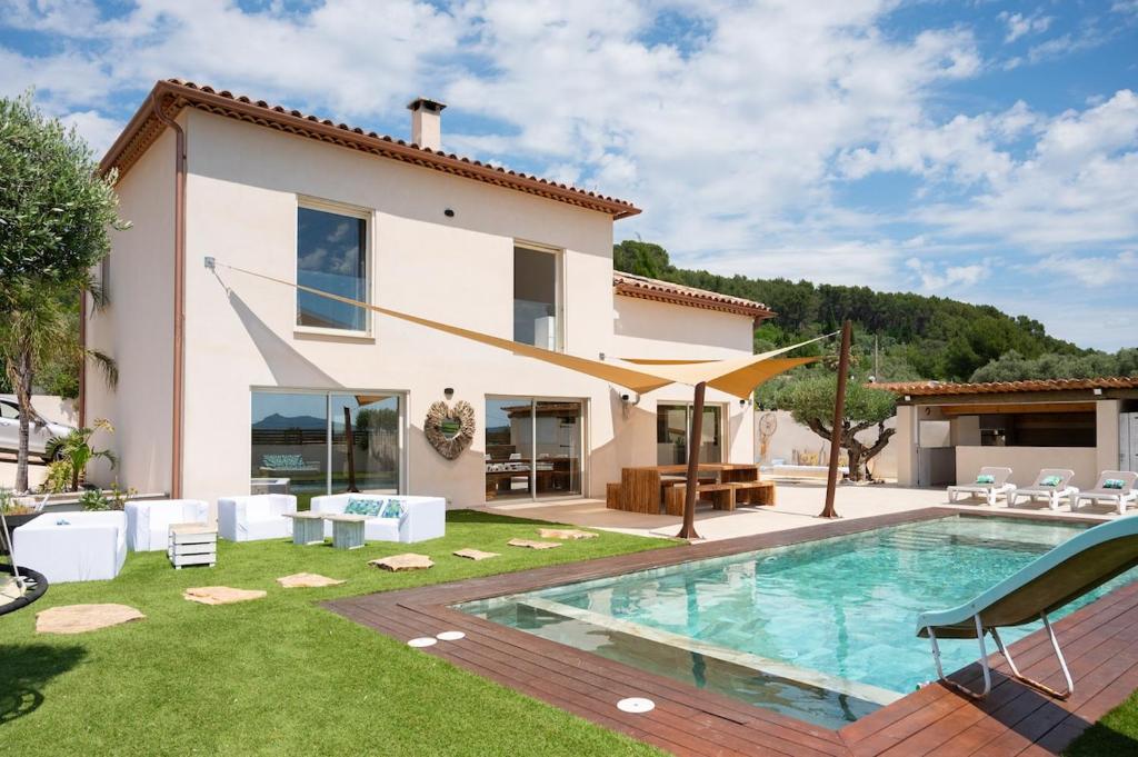 Villa d'exception avec piscine - Le Mas des Filles, Solliès-Pont