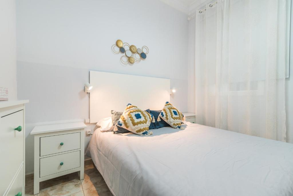Home2Book Bright&Comfy Apt Near Las Palmas Center - 4