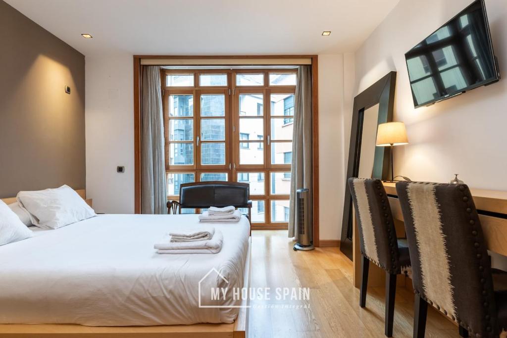 MyhouseSpain - Estudio junto a Playa San Lorenzo - 2
