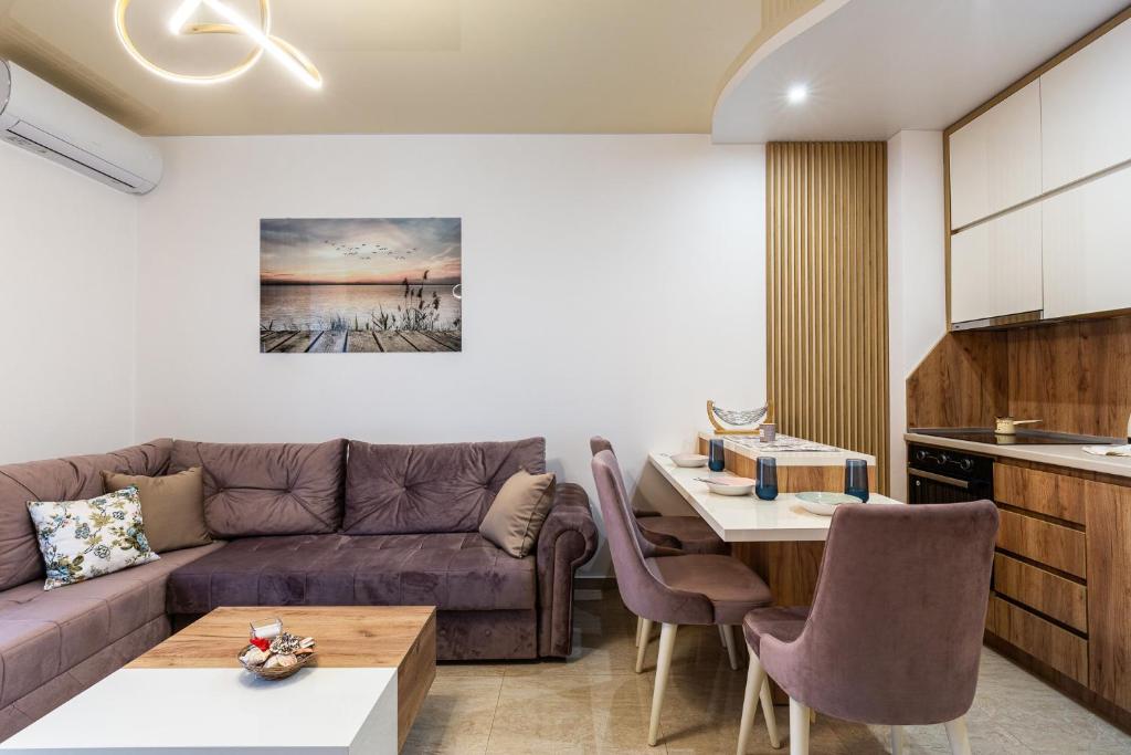Comfy Nikic Apartments - 5