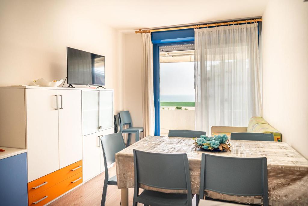 Enjoy the sea view from our spacious balcony - 3