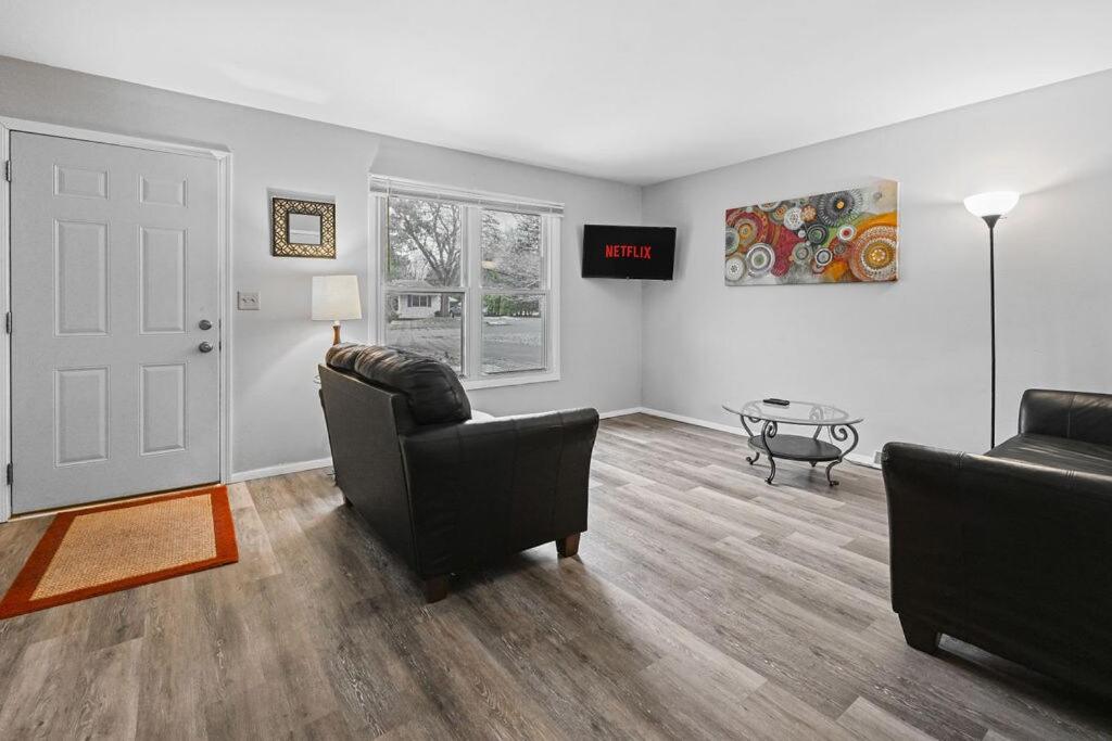 The Cozy and Quaint Duplex in Point, Stevens Point