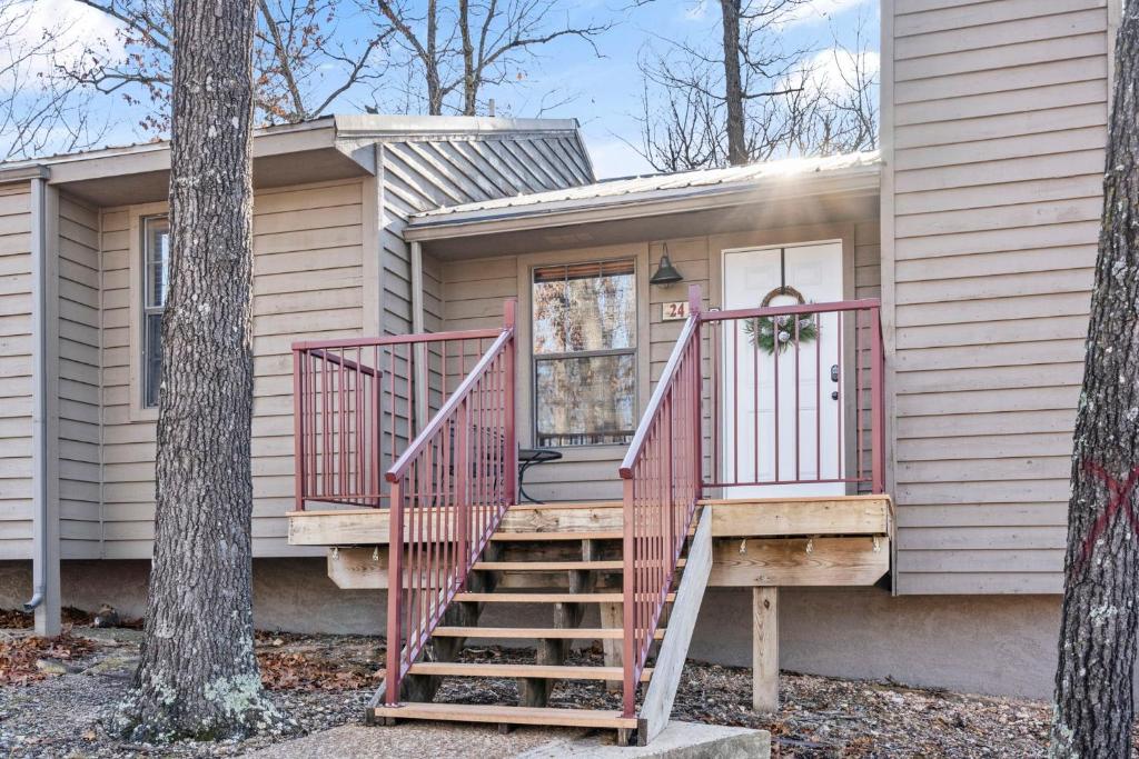 Pine Ridge 24, Kimberling City