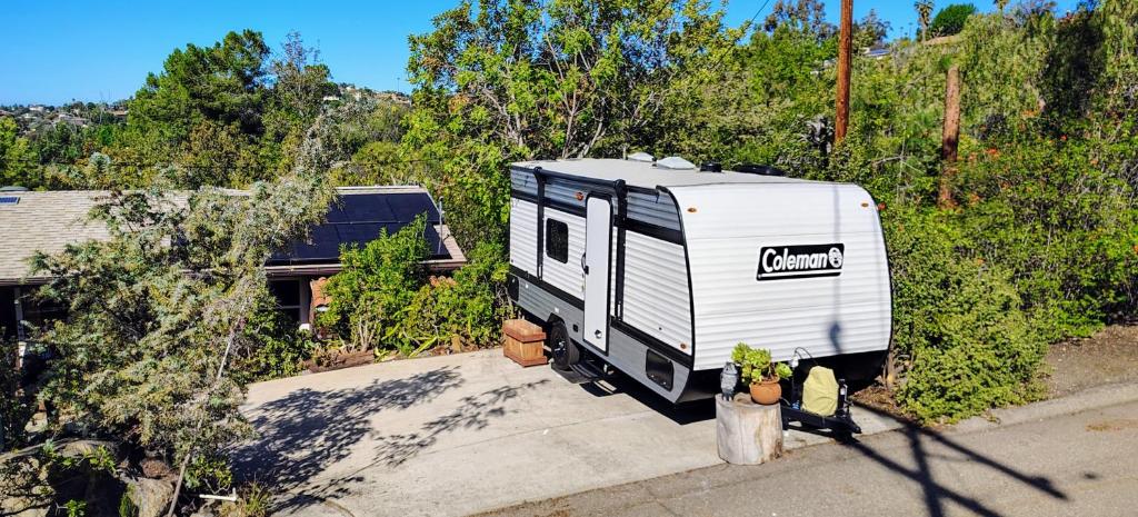 The Owl House, Spring Valley