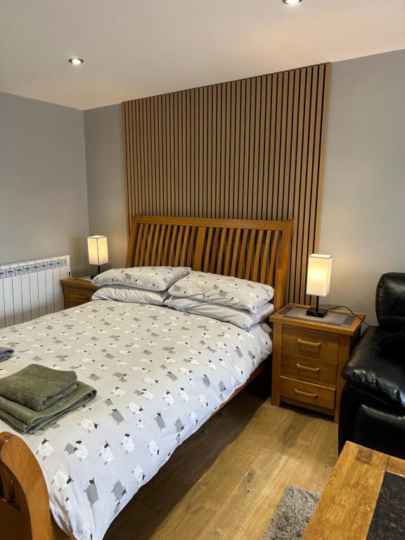 Roblins Nest, Ammanford