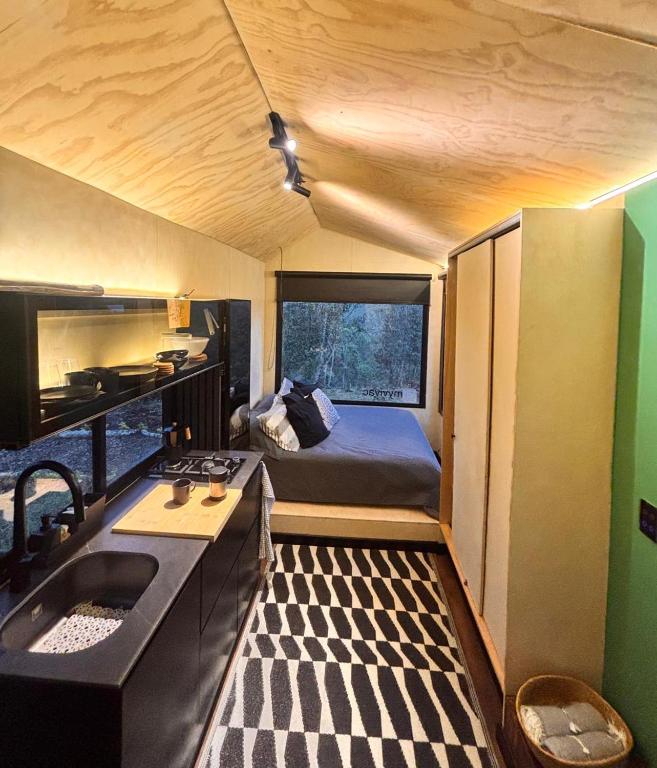 Minimalist Tiny House in Nature, El Retiro - 2