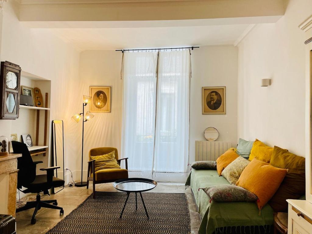 2p 38m2 historic center & old world charm, Montpellier