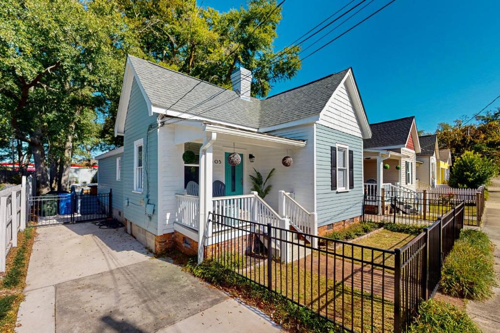 Oak Tree Breeze, Wilmington
