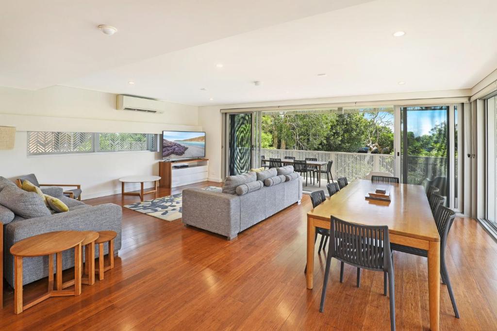 Hume Parade 19, Unit 1, Currimundi, Kawana Waters