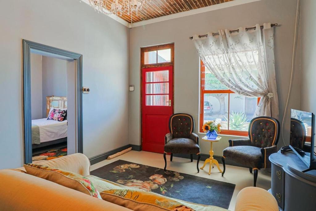 Bietjie Sjiek - cozy stay, big breakaway, Kleinmond