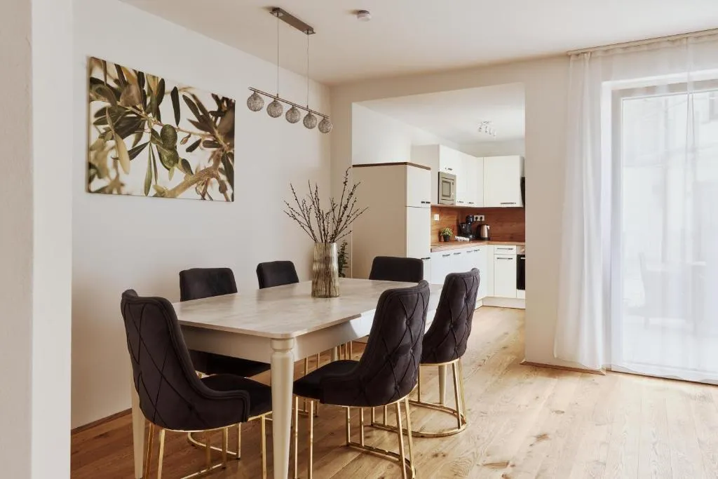 Symphony Apartments Vienna - Garden, Terrace and Grill, Hotel in Wien