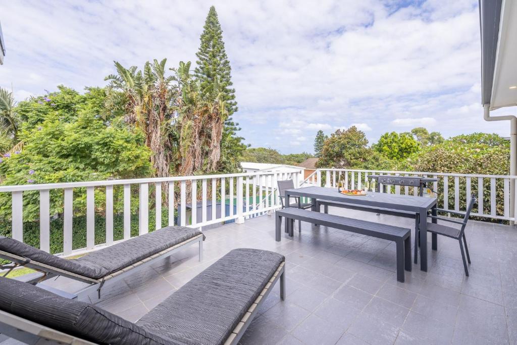 Shells on the Shore 1, 9 Lentara St - Air Con, Wi-Fi, Linen, Boat Parking, Fingal Bay