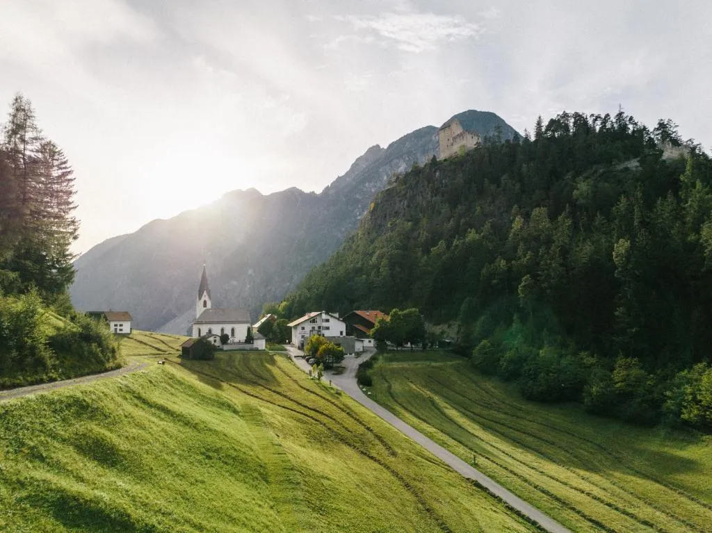 Klostergut Kronburg, hotell sihtkohas Zams