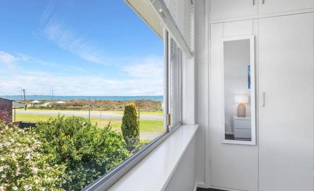 Ocean Views, Rockingham