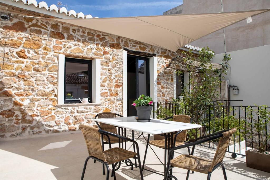 Apartamento Ca la iaia en Dénia con terraza y encanto mediterráneo by Family Homes - 2