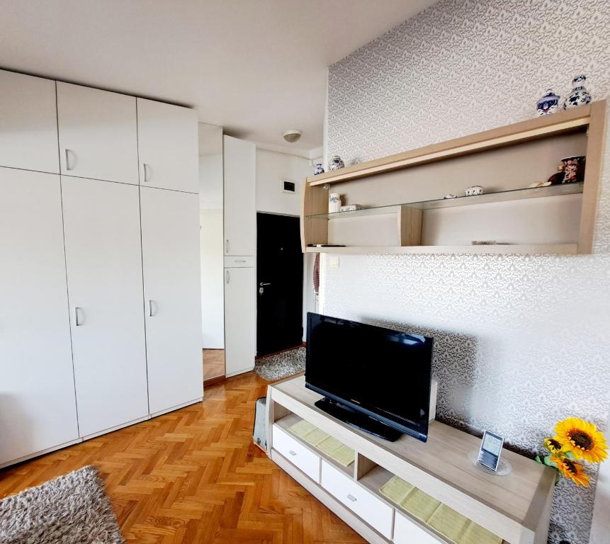 New Dorcol Ginger apartment - 4