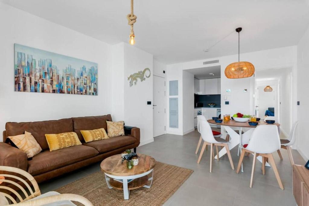 Apartamento H&M con Padel, Piscina y vistas al mar - 2