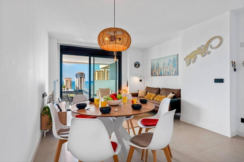 Apartamento H&M con Padel, Piscina y vistas al mar - 3