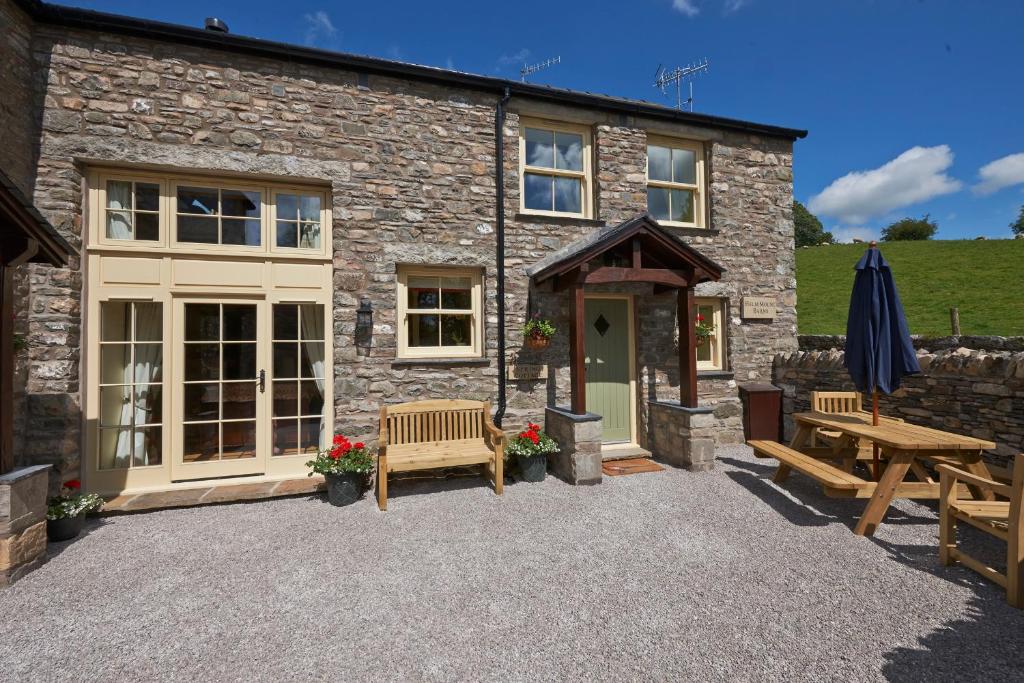 Helm Mount Lodge & Cottages photo 4