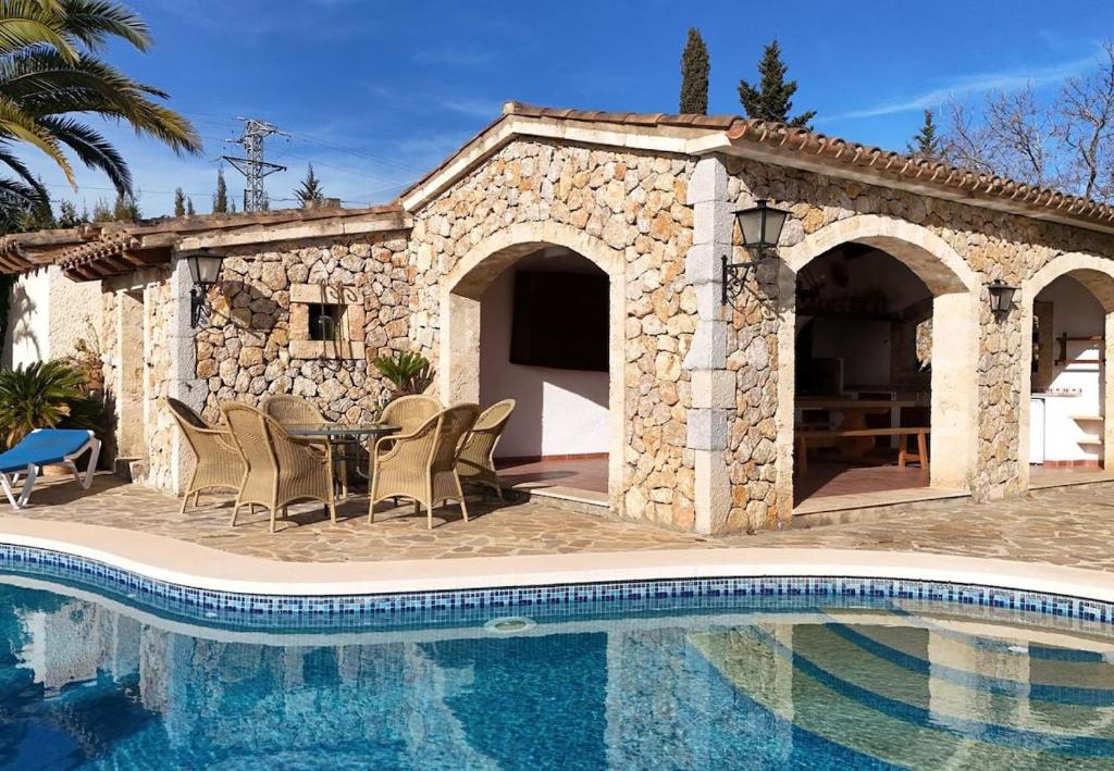 Charming Villa in area of Pollensa by Renthousing - 2