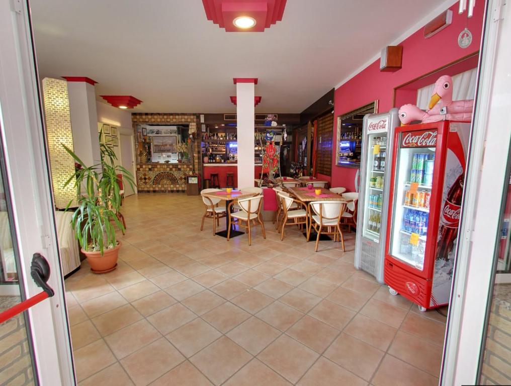 Hotel Malibran — Restaurant & bars in Jesolo, Veneto