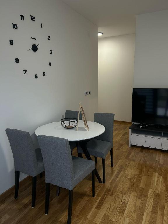 Bianco, Stara Pazova