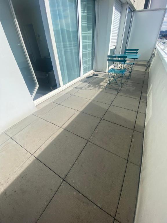 F1 hyper centre avec garage, terrasse 8 m2, lumineux, WIFI - 2