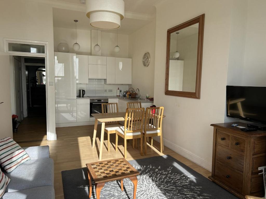 Seaview Retreat Private Parking, Portsmouth