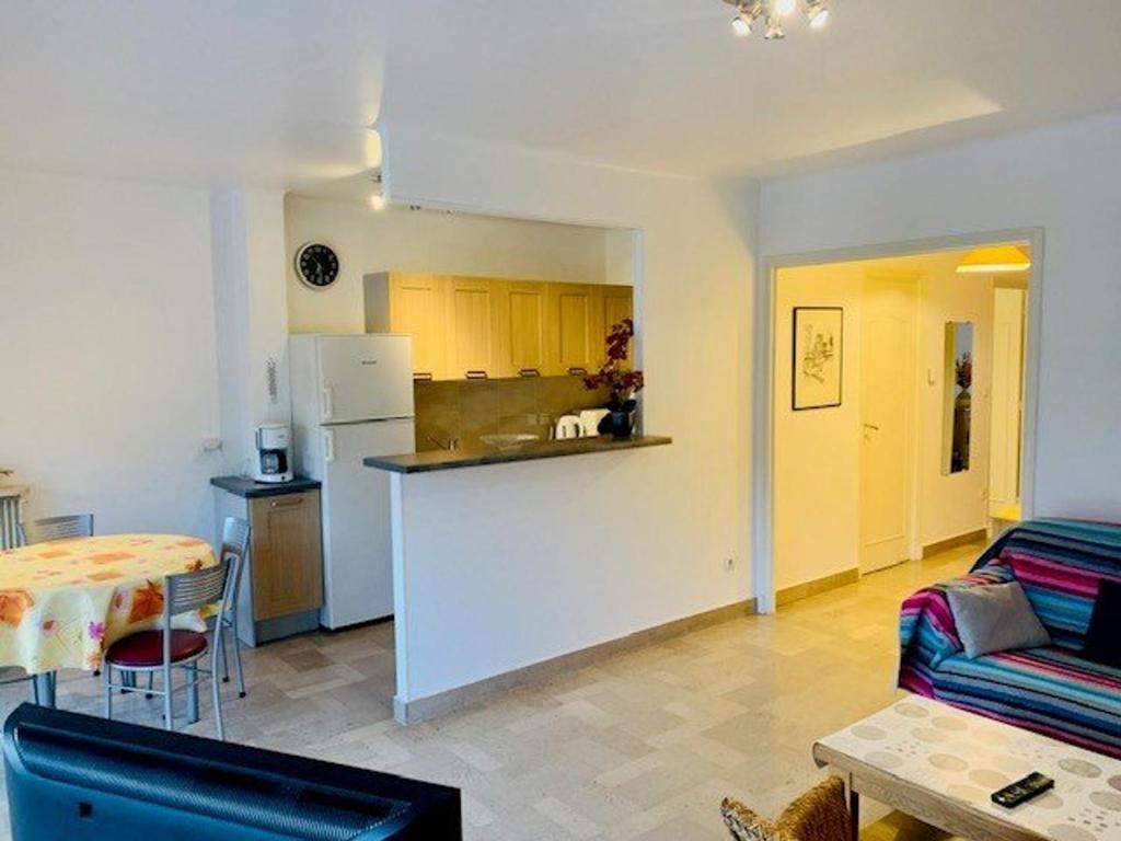 Appartement F2 avec Wifi, 4 personnes, Amélie-les-Bains - 3