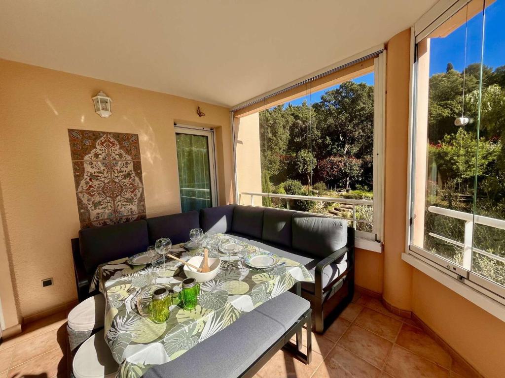 Appartement T3 avec Terrasse et Clim à 300m de la Plage - FR-1-226B-234 - 1
