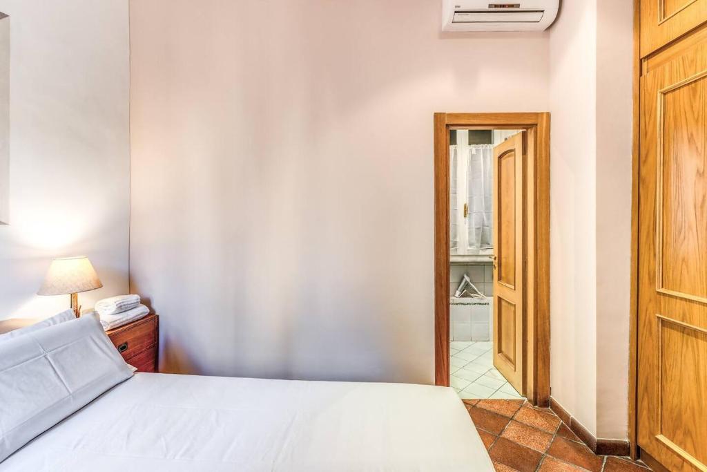 Cozy flat in Trevi Fountain - 2