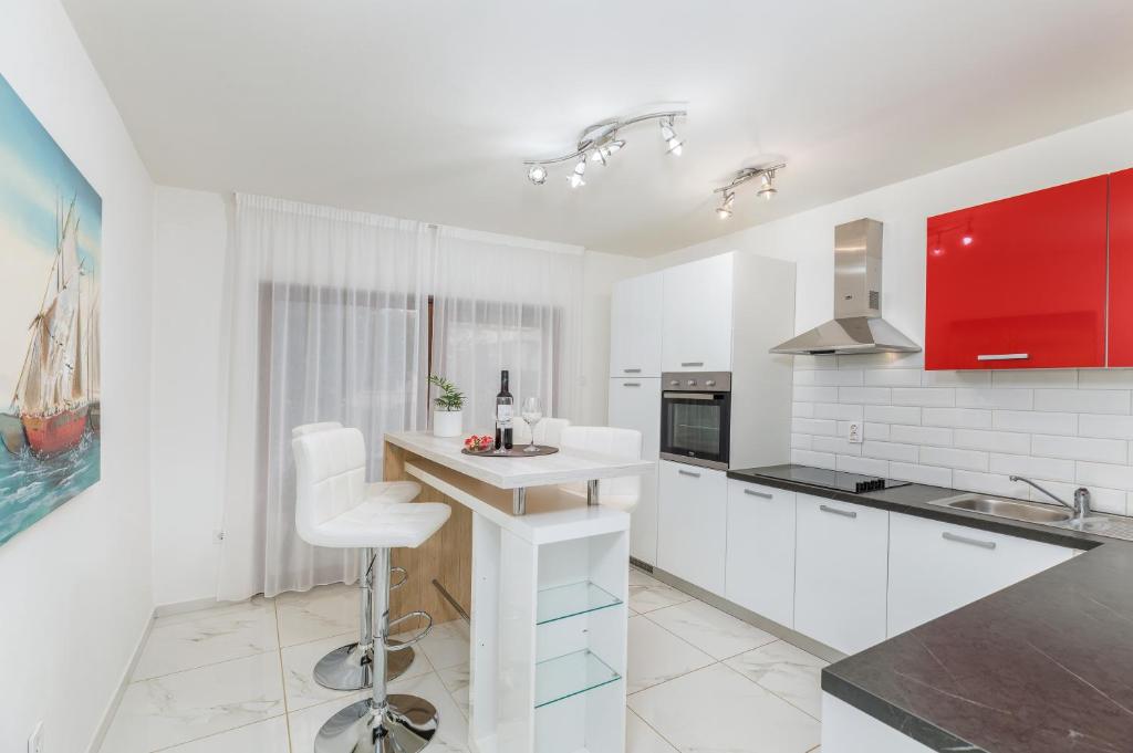 Funcic Apartments 2 app 전경