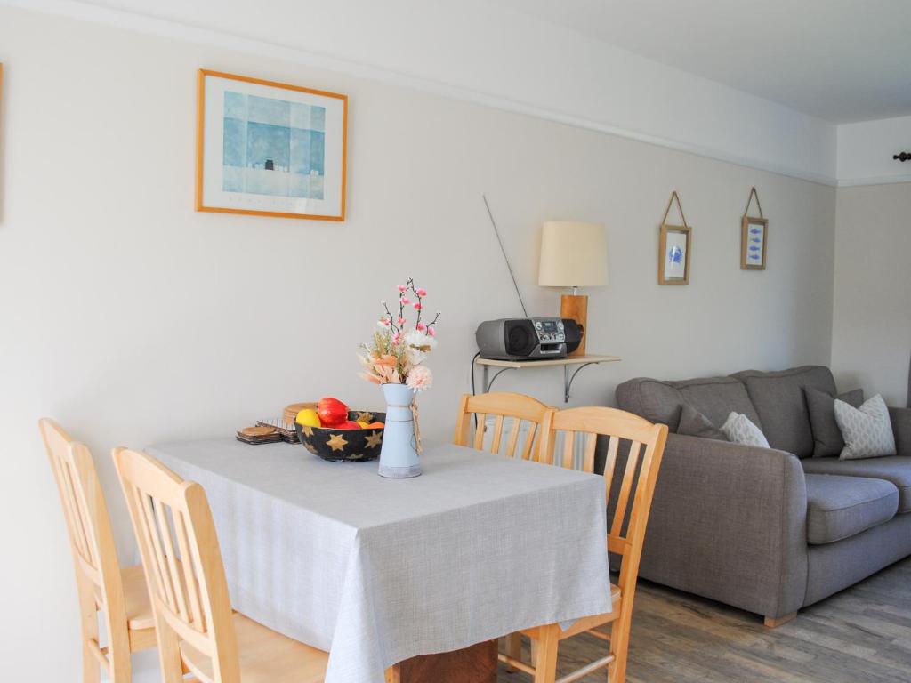 Bankside, Hope Cove photo 8