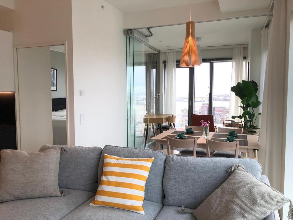 Spacious corner apartment with sea view, Helsinky