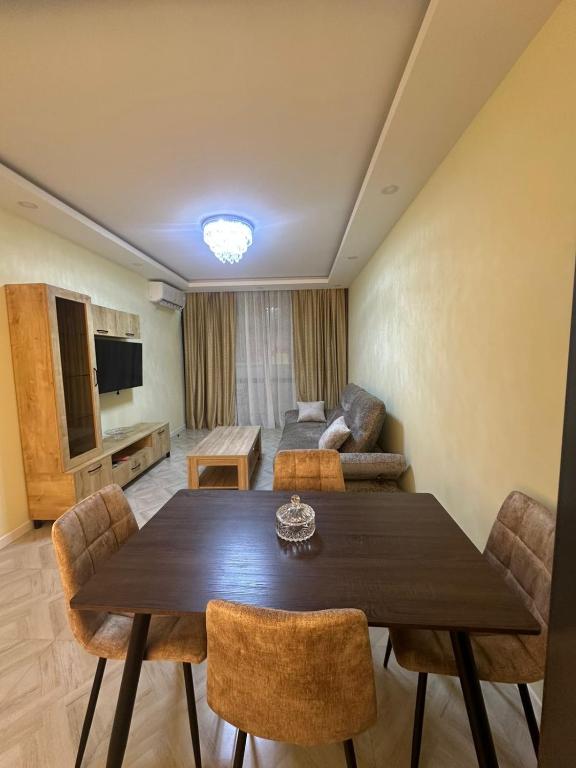 Sophis Mirage, Batumi