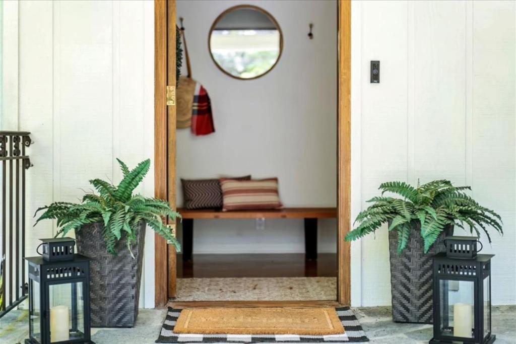 Spacious property with Pool and walkable to downtown, Pinehurst