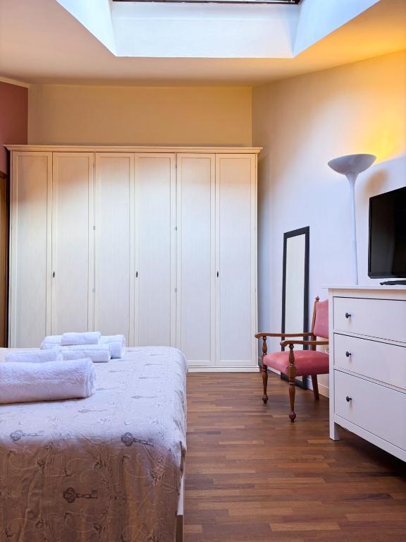 Maison Mezzanotte Mansarda Chic in Centro con Parcheggio Privato - 4