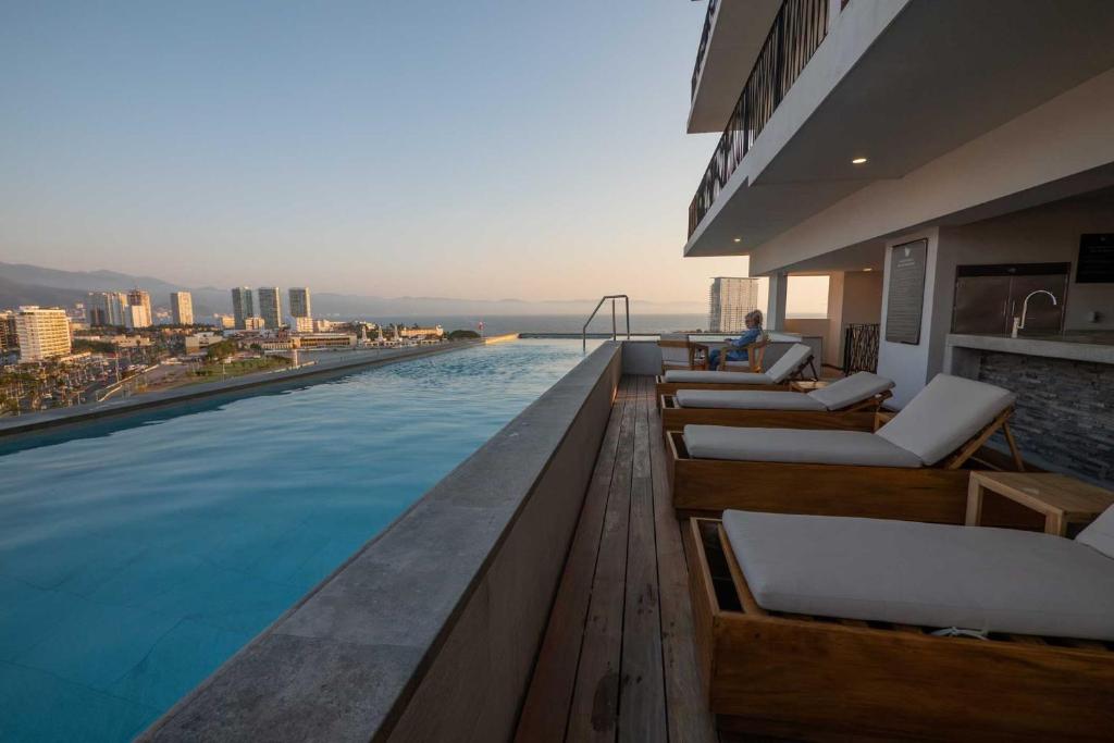 Pool with ocean view, gym - grupoxingo - 2