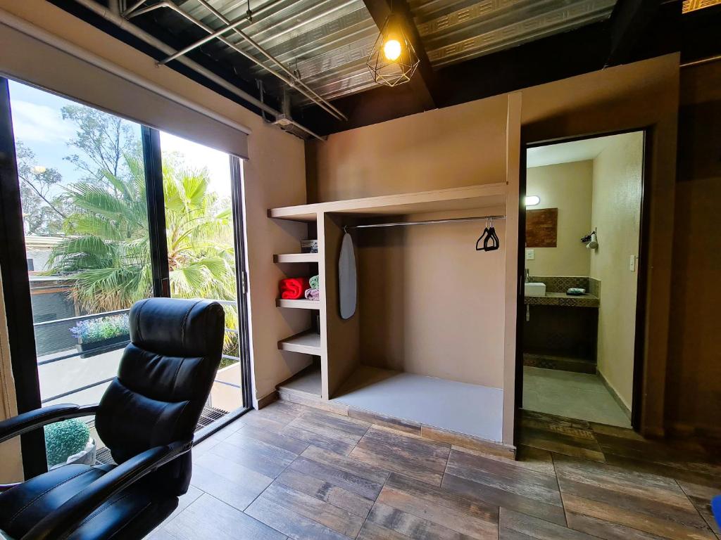 R10 DOUBLE STUDIO at ITESM CEM Full Services, Shared-Kitchen, Fridge ,Laundry, Smart TV, Parking, Balcony - 2