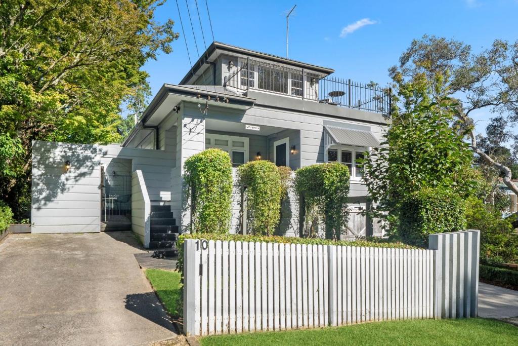 Parkside, Blackheath