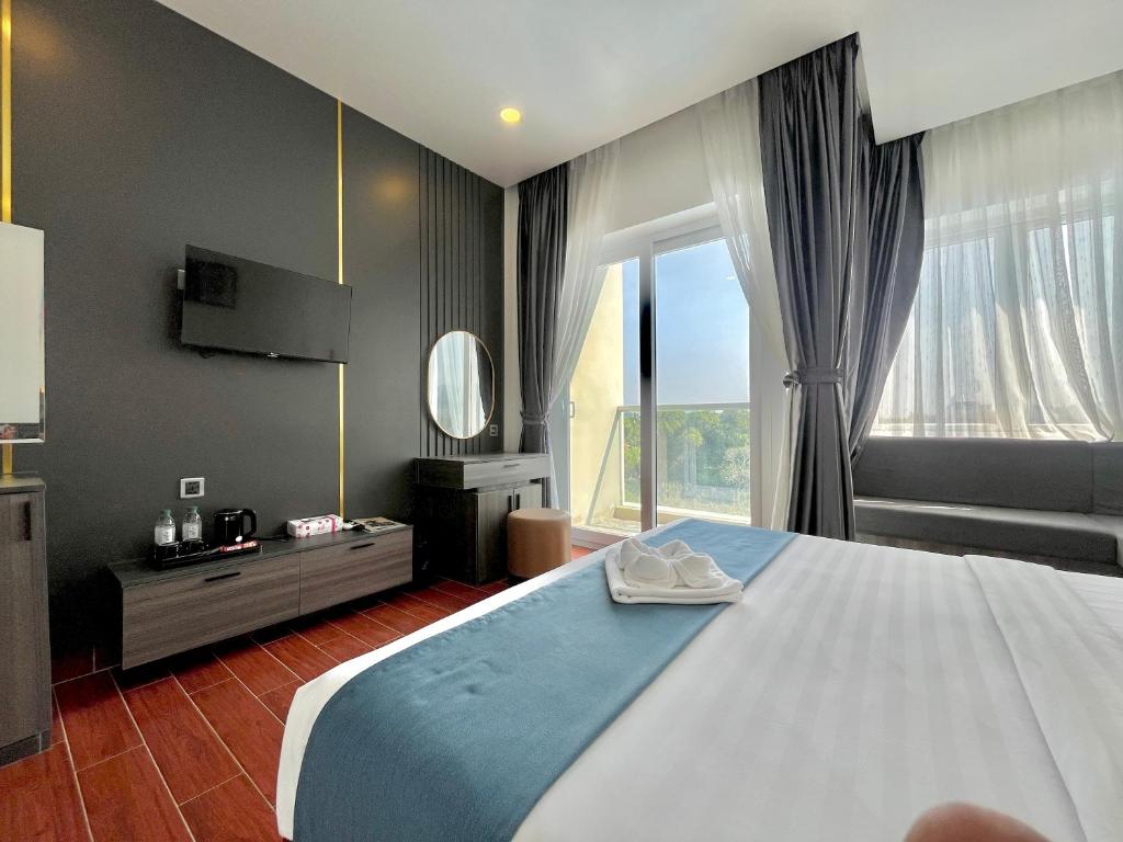 Kep Sea View Hotel &  Sky Bar