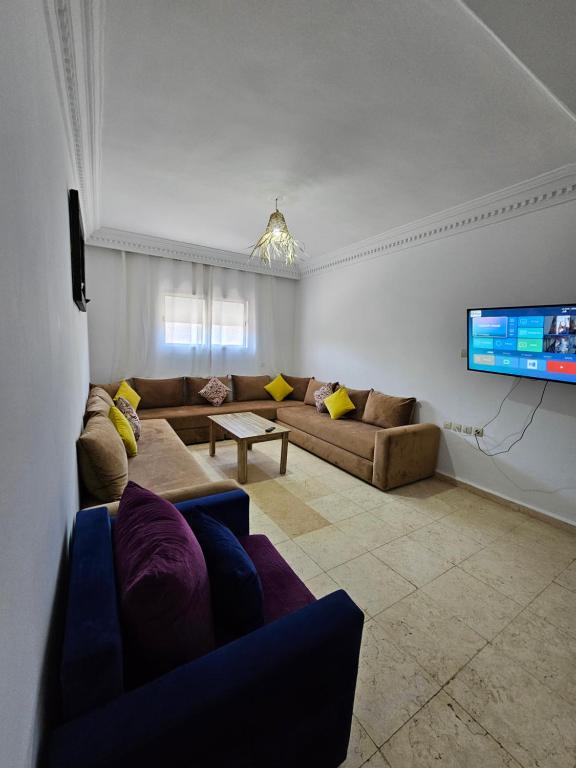 Appartement N 2, As-Sawíra