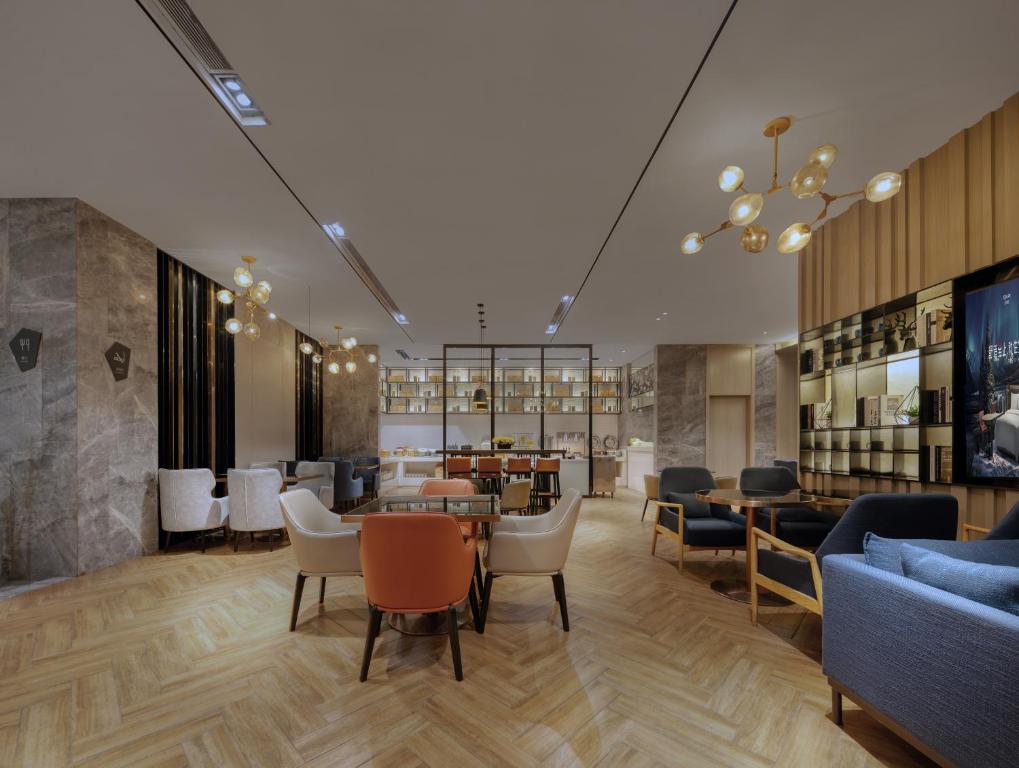 エチャーム ホテル カンチョウ ナンジョウ メトロ ステーション パーチョウ インターナショナル エキシビション センター (Echarm Hotel Guangzhou Nanzhou Metro Station Pazhou International Exhibition Center) レストラン