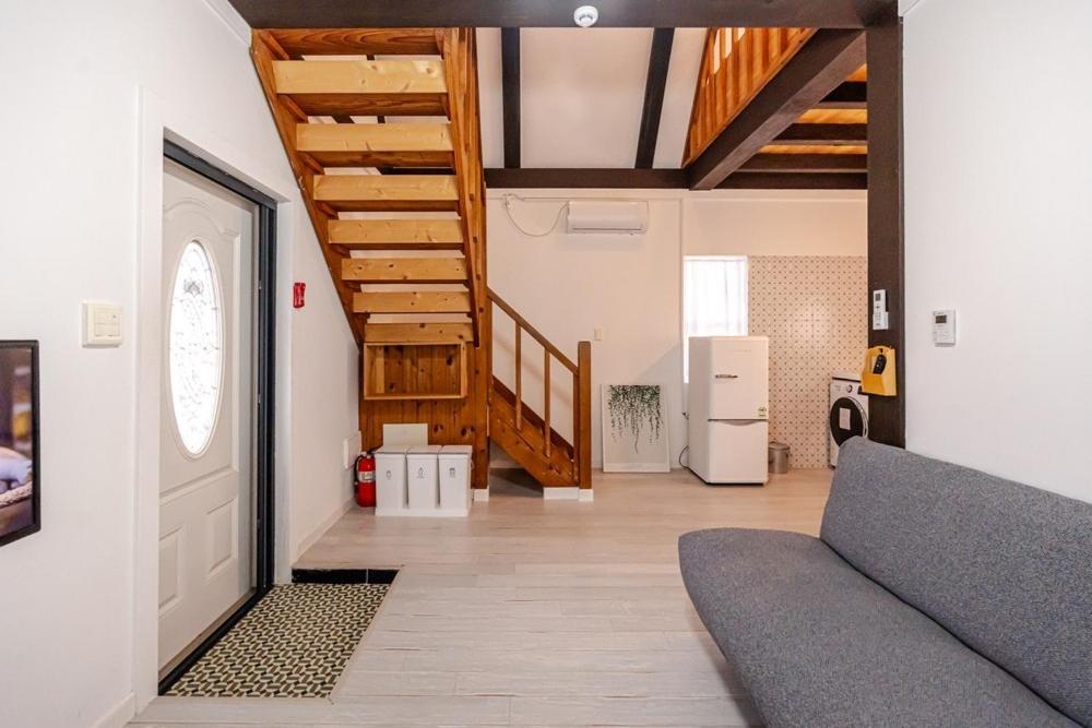 Jeju Mungmung Place Dog Pension